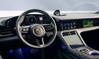 保时捷PCM通讯管理系统全面升级 导入2025 Porsche 911、Taycan、Panamera、Cayenne车系