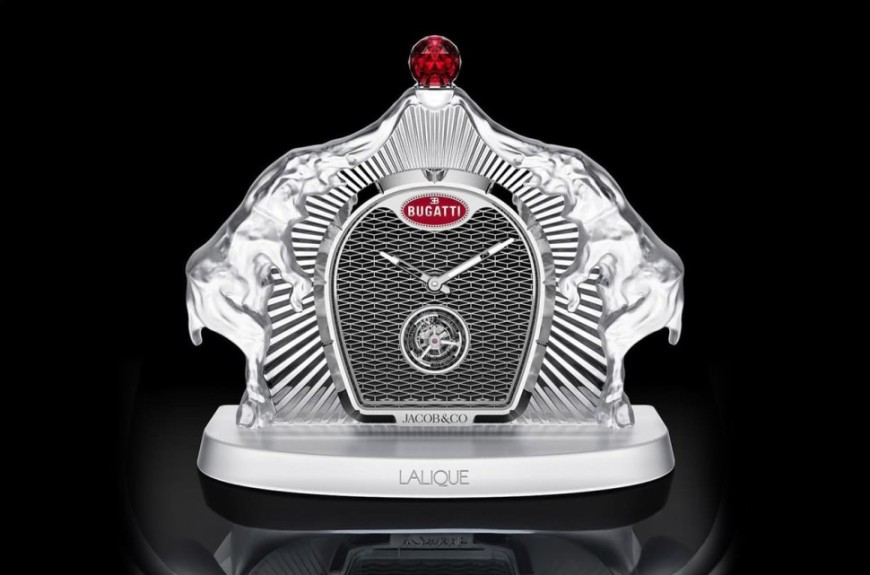 JACOB & CO. x BUGATTI x LALIQUE聯名大作 超跑水箱罩化身奢華座鐘