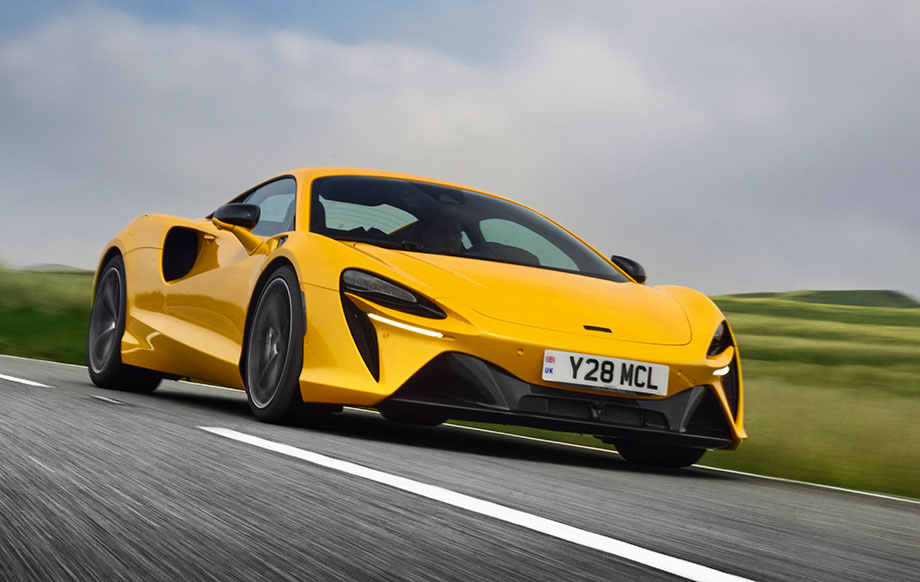麥拉倫滿足上路樂趣 McLaren Artura榮獲「2025英國最佳駕駛汽車」
