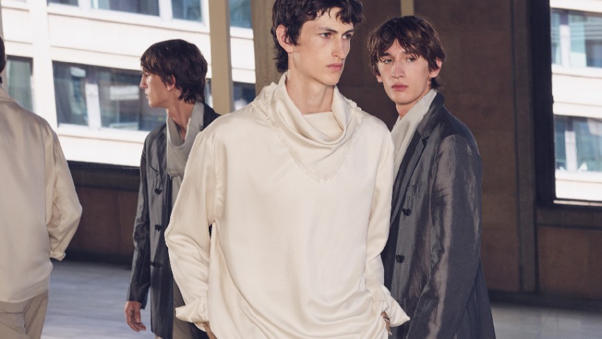 夏天怎麼穿得有型又耐看?愛馬仕 2026春夏男裝系列 三大亮點一次看