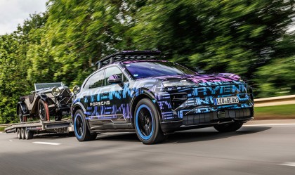 保时捷纯电休旅Porsche Cayenne偽装测试 英国爬坡赛刷新SUV纪录