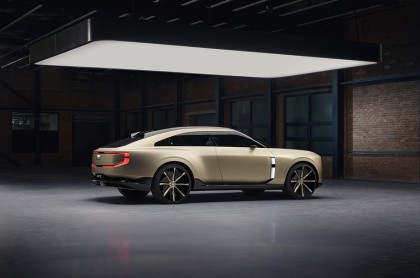 宾利Bentley EXP 15概念车、经典车型 亮相2025蒙特雷汽车周