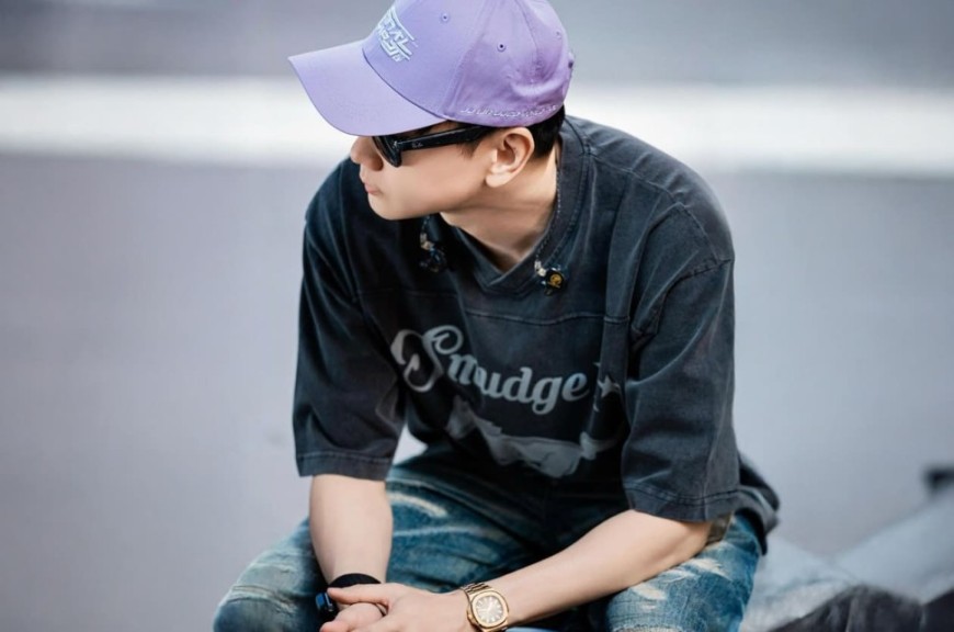 JJ林俊杰唱进人生新章节 手上百达翡丽也在见证