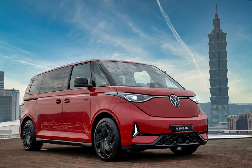 福斯纯电7人座跑旅ID. Buzz GTX 登台价269.8万起优于德国产地