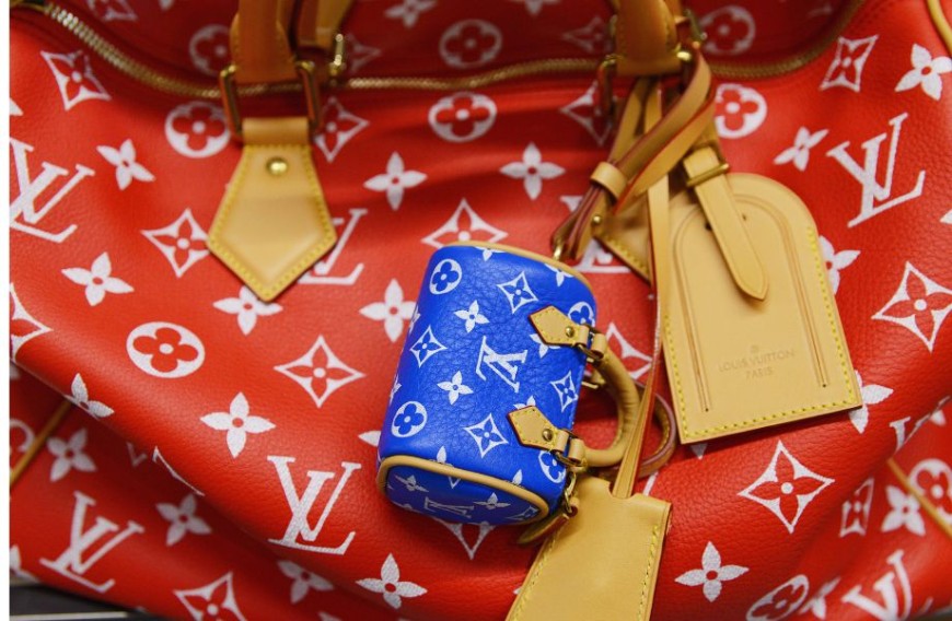 从Lisa到LeBron James都在背!人气包款LV Speedy P9亮点解析