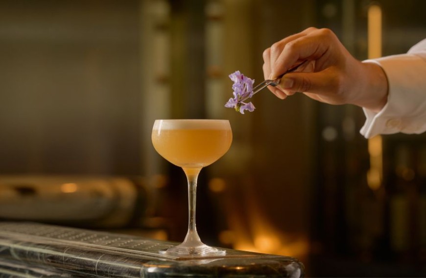 獨棟三層酒吧成台北新地標！嘉佩樂酒店「The Glasshouse」為夜晚注入微醺浪漫