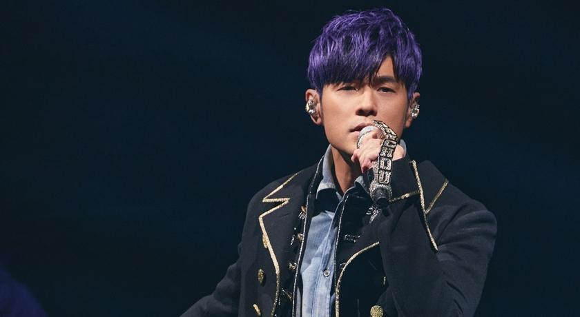 Dior 2026夏季男装点亮演唱会造型 周杰伦军装王子、衬衫文青展现巨星时尚魅力