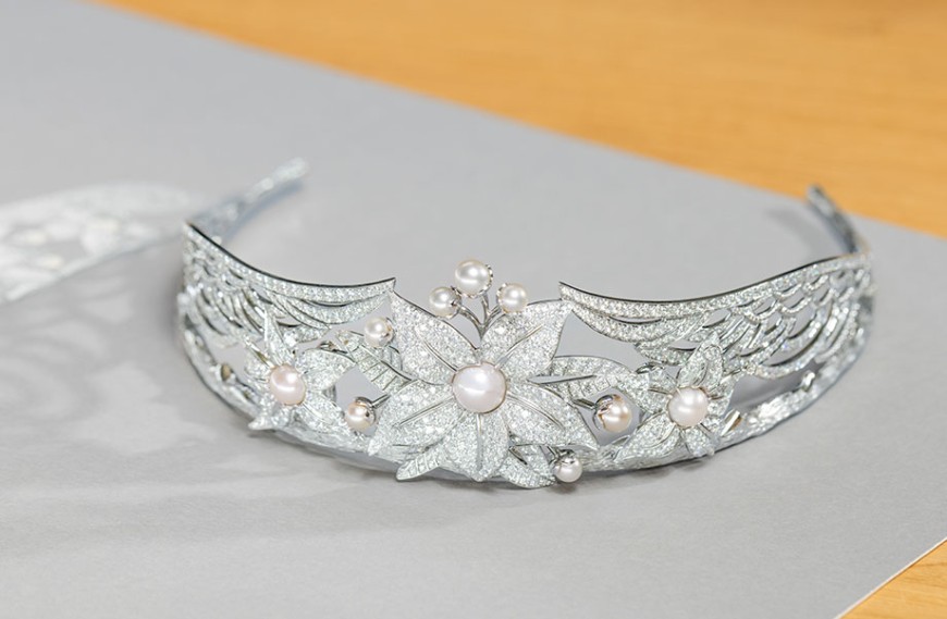 Chaumet尚美巴黎跨文化珠寶創藝「漠羽秘境冠冕」綻放卡達之美