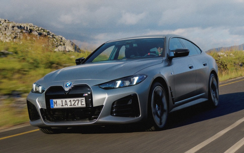 性能续航双双进化 纯电豪华轿跑2026 BMW i4双车型279万起上市