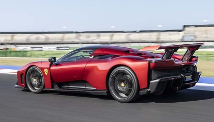 法拉利称霸车界大奖 「年度超级跑车」Ferrari F80、「年度跑车」Ferrari 296 Speciale 双双封王