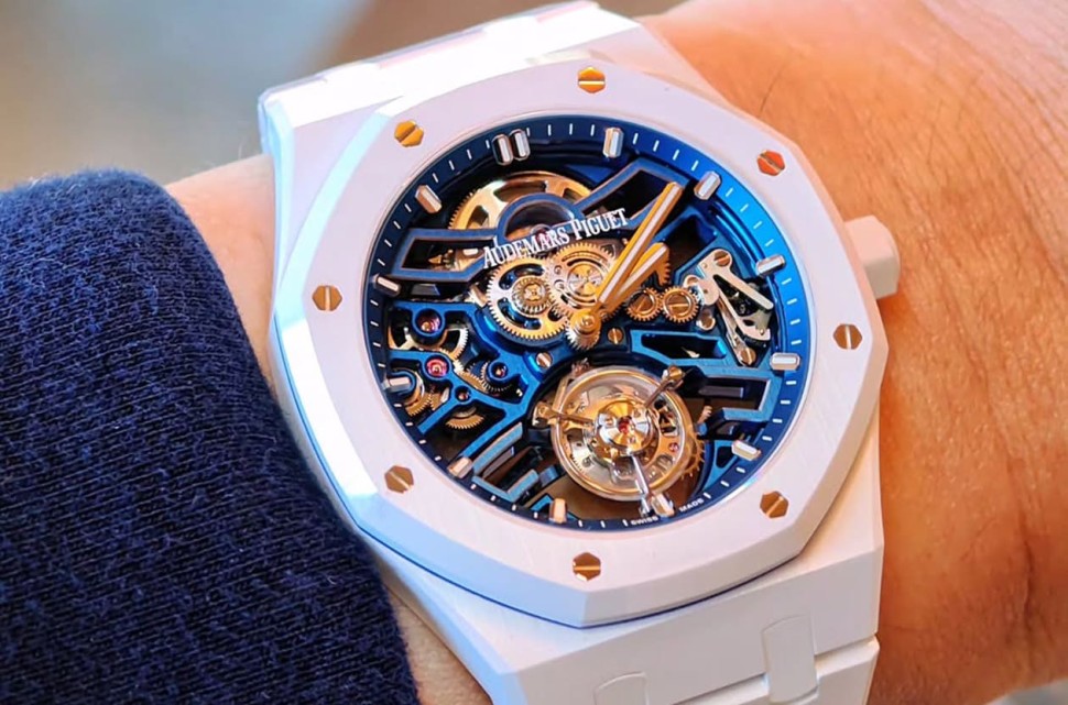 身价上看千万！John Mayer也抢收？爱彼AP「白陶瓷陀飞轮」神祕流出内幕