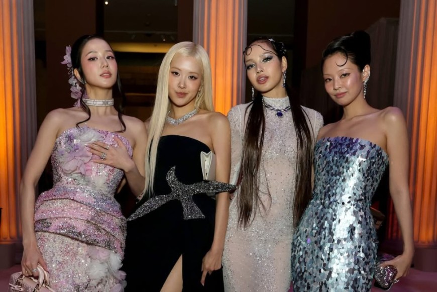 BLACKPINK世纪合体！2026 Met Gala红毯全解析 五大高奢品牌共谱时尚神话