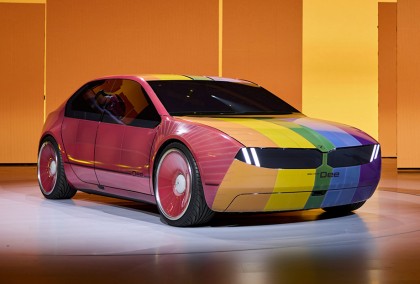 COMPUTEX 2026驚艷亮點 邁向量產「BMW電子紙概念車」連輪框都會變色