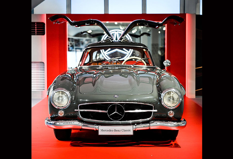 Mercedes-Benz慶祝汽車發明140年 賓士夢幻古董車巡展移師台中高雄